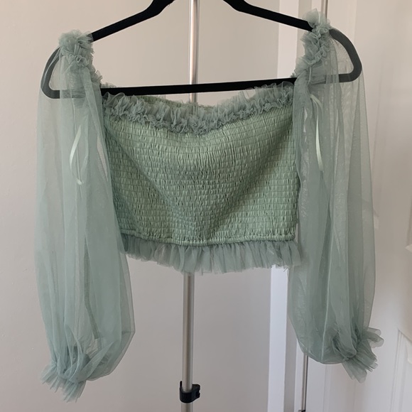 Mable Ruffle Crop Top - Picture 5 of 5